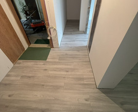 Laminato, Vinilo ir kitų dangų įrengimas. / Grindų meistrai / Darbų pavyzdys ID 4011393