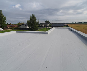 Plokščių Stogų Dengimas Pvc, Epdm ir bitumine Danga / Tvirti stogai / Darbų pavyzdys ID 4016693
