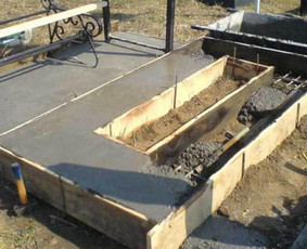 Liejame betoninius polius. Pagrinde, Vilnius-kaunas ir raj. - Kapavietės pamatų betonavimas - 2 Kapavietės pamatų betonavimas - Liejame betoninius polius. Pagrinde, Vilnius-kaunas ir raj. - 2