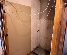 Vežamviską! Išvežam statybines atliekas , senus baldus - Krovinių pervežimas - 2 Krovinių pervežimas - Vežamviską! Išvežam statybines atliekas , senus baldus - 2