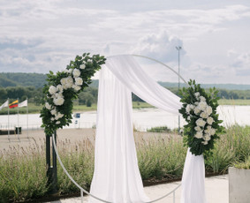 Nuoma foto sienelių ir šventinės dekoracijos 50 -100 eur - Vazų ir žvakidžių nuoma - 1 Vazų ir žvakidžių nuoma - Nuoma foto sienelių ir šventinės dekoracijos 50 -100 eur - 1