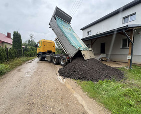 Vežame Vilniaus r. grunto pakėlimą, skaldą, žvyrą, ir kitą! - Gruntas, žemės - 1 Gruntas, žemės - Vežame Vilniaus r. grunto pakėlimą, skaldą, žvyrą, ir kitą! - 1