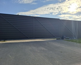 Kiemo vartų (stumdomų/varstomų) gamyba ir montavimas. - Kiemo vartai, gamyba - 1 Kiemo vartai, gamyba - Kiemo vartų (stumdomų/varstomų) gamyba ir montavimas. - 1