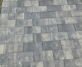 Trinkelių Klojimas,tveriam tvoras. - Trinkelių klojimas - 1 Trinkelių klojimas - Trinkelių Klojimas,tveriam tvoras. - 1