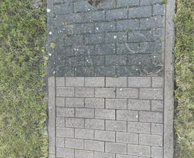 Trinkelių, kiemo dangų ir kitų paviršių plovimas - Trinkelių valymas - 3 Trinkelių valymas - Trinkelių, kiemo dangų ir kitų paviršių plovimas - 3