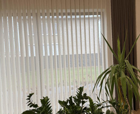 Užuolaidos medinės žaliuzės – jūsų erdvei ir asmenybei / Pug Textile / Darbų pavyzdys ID 4051989