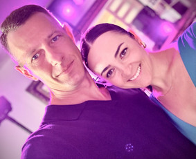 Vedėjai, atlikėjai bei Dj "Pašėlęs Mikrofonas Naujas - Vestuvių muzikantai - 2 Vestuvių muzikantai - Vedėjai, atlikėjai bei Dj "Pašėlęs Mikrofonas Naujas - 2