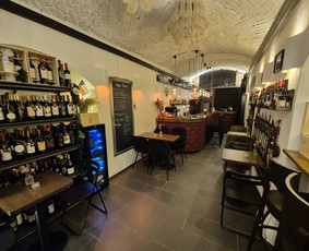 Restoranai, kavinės, barai, salės - Vyninės nuoma arba degustacijos Vilniaus senamiestyje - 3