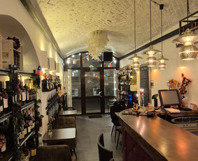 Restoranai, kavinės, barai, salės - Vyninės nuoma arba degustacijos Vilniaus senamiestyje - 1