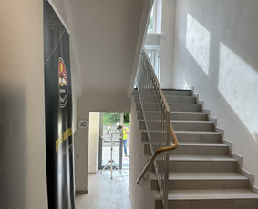 Vidaus apdailo darbai - Laiptinių remontas - 1 Laiptinių remontas - Vidaus apdailo darbai - 1
