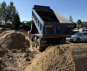 Ekskavatoriaus nuoma - Dolomitas,juodžemis,smėlis,žvyras,skalda,gruntas,atsijos - 1