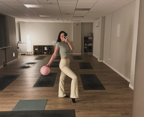 Klasikinis Pilates, jėgos treniruotės, kvėpavimas, zumba / Karina Kanėvskytė / Darbų pavyzdys ID 4065073