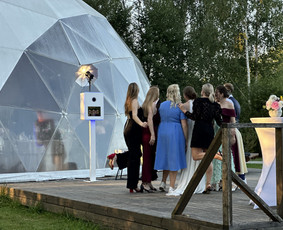 Foto būdelės nuoma - Fotopaslaugos - 1 Fotopaslaugos - Foto būdelės nuoma - 1