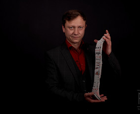 Magiškas Kalėdų Senelis - Iliuzionistas Jonas Palionis - Įmonių renginių vedimas - 1 Įmonių renginių vedimas - Magiškas Kalėdų Senelis - Iliuzionistas Jonas Palionis - 1