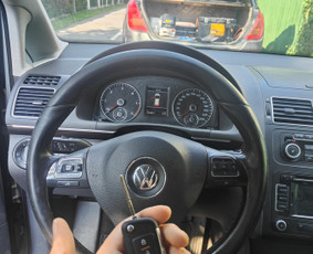 Automobilių raktų gamyba ir programavimas / Okauto_paslaugos / Darbų pavyzdys ID 4070651