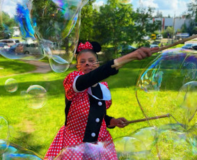 Muilo burbulų šou - Animatorė Dominyka / Vaikų švenčių vedėja - 1