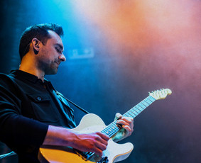 Gitaros pamokos (akustinė, elektrinė, ukulėlė, bosinė) - Muzikos mokytojai - 1 Muzikos mokytojai - Gitaros pamokos (akustinė, elektrinė, ukulėlė, bosinė) - 1