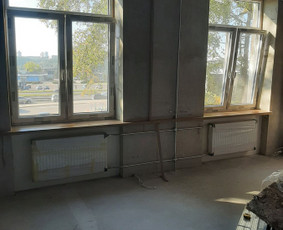 Pakopos, palangės ir stalviršiai iš uosio bei ąžuolo skydų / Pakopos, palangės ir stalviršiai. / Darbų pavyzdys ID 4081745