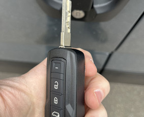 Transporto priemonių užvedimo raktų gamyba - Automobilių raktų gamyba - 2 Automobilių raktų gamyba - Transporto priemonių užvedimo raktų gamyba - 2