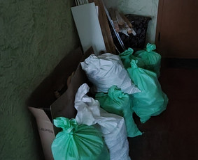 Šiukšlių išvežimas - Krovinių pervežimas, perkraustymas, senų baldų išvežimas - 2