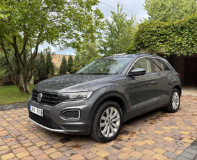 Lengvųjų automobilių nuoma - VW T-roc automobilio nuoma - 1