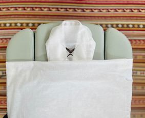 Revive Your Body / Refresh Your Mind / Massage therapist on call / Darbų pavyzdys ID 4096405