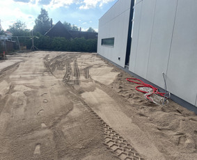 Statybos, apdaila - Bobcat-cat Sklypų lyginimas darbas su hidrauliniu plaktuku - 1