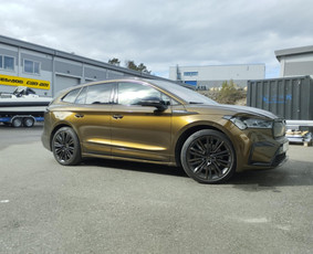 Plėvelės klijavimas - auto, laivai, vitrinos, baldai - Plėvelės klijavimas ant automobilių - 2 Plėvelės klijavimas ant automobilių - Plėvelės klijavimas - auto, laivai, vitrinos, baldai - 2