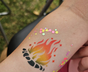 Laikinos tatuiruotės: Uv, juodos, spalvotos! - Pramogos vaikams - 4 Pramogos vaikams - Laikinos tatuiruotės: Uv, juodos, spalvotos! - 4