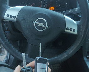 Automobilių raktų gamyba ir programavimas / Okauto_paslaugos / Darbų pavyzdys ID 4099923