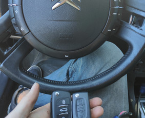 Automobilių raktų gamyba ir programavimas / Okauto_paslaugos / Darbų pavyzdys ID 4099927