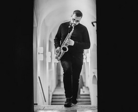 Saksofono muzika - Dainininkai, muzikos grupės - 1 Dainininkai, muzikos grupės - Saksofono muzika - 1