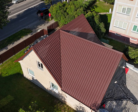 Šlaitinių stogų remontas ir dengimas. UAB Stogo Meistrai - Stogdengiai, stogo darbai - 1 Stogdengiai, stogo darbai - Šlaitinių stogų remontas ir dengimas. UAB Stogo Meistrai - 1