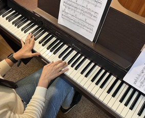 Individualios fortepijono pamokos Vilniuje - Muzikos mokytojai - 2 Muzikos mokytojai - Individualios fortepijono pamokos Vilniuje - 2