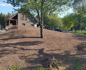 Polių gręžimas iki 3m. Įrankių, ekskavatorių nuoma - Drenažo įrengimas - 1 Drenažo įrengimas - Polių gręžimas iki 3m. Įrankių, ekskavatorių nuoma - 1
