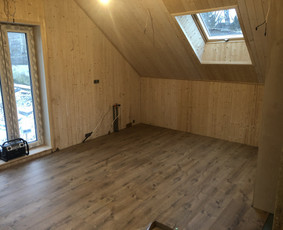 Durų montavimas, laminato klojimas, apvadų montavimas ir t.t / UAB MEDNA / Darbų pavyzdys ID 4109470