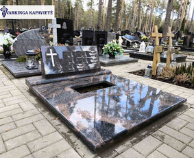 Kapavietės įrengimui naudotas rausvas suomiškas Aurora granitas