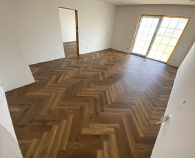 Vinilinių grindų montavimas/išlyginamosios pilimas/parketas / TAMA grindys / Darbų pavyzdys ID 4115420