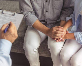Emocijų psichoterapija gyvai ir online. Porų konsultavimas - Šeimos, porų santykių psichologai - 1 Šeimos, porų santykių psichologai - Emocijų psichoterapija gyvai ir online. Porų konsultavimas - 1