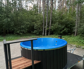 Kubilas Kaune su Jacuzzi, Led Apšvietimu ir Stalu Gėrimams - Laisvalaikis, pramogos, turizmas - 1 Laisvalaikis, pramogos, turizmas - Kubilas Kaune su Jacuzzi, Led Apšvietimu ir Stalu Gėrimams - 1