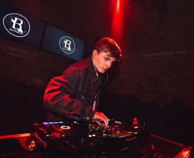 Restoranai, kavinės, barai, salės - Baro nuoma Vilniaus senamiesčio širdyje ! - 1