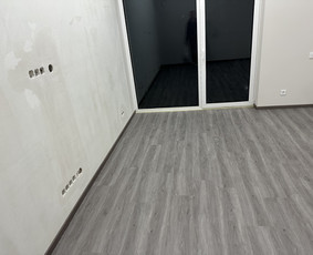 Laminato, vinilo (click sistema) klojimas, išlyginamasis / DASS grindų sprendimai / Darbų pavyzdys ID 4134570