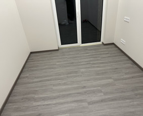 Laminato, vinilo (click sistema) klojimas, išlyginamasis / DASS grindų sprendimai / Darbų pavyzdys ID 4134574