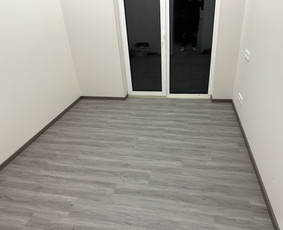 Laminato, vinilo (click sistema) klojimas, išlyginamasis / DASS grindų sprendimai / Darbų pavyzdys ID 4134576