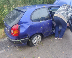 Traliukas kaune ir visoje Lietuvoje. Visa para. - Automobilio rato keitimas - 1 Automobilio rato keitimas - Traliukas kaune ir visoje Lietuvoje. Visa para. - 1