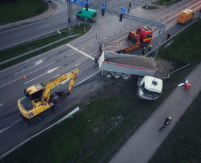 Sunkvežimių ir lengvųjų automobilių pagalba kelyje 24/7 - Techninė pagalba kelyje - 1 Techninė pagalba kelyje - Sunkvežimių ir lengvųjų automobilių pagalba kelyje 24/7 - 1