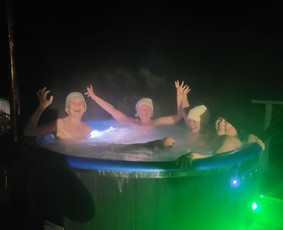 Kubilas Kaune su Jacuzzi, Led Apšvietimu ir Stalu Gėrimams - Nuomos paslaugos - 3 Nuomos paslaugos - Kubilas Kaune su Jacuzzi, Led Apšvietimu ir Stalu Gėrimams - 3