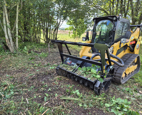 Mini Ekskavatorius, Vikšrinis Bobcat Nuoma - Žemės frezavimas - 2 Žemės frezavimas - Mini Ekskavatorius, Vikšrinis Bobcat Nuoma - 2