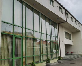 Trinkelių/fasadų/stogų plovimas langų valymas. - Valymo paslaugos - 1 Valymo paslaugos - Trinkelių/fasadų/stogų plovimas langų valymas. - 1