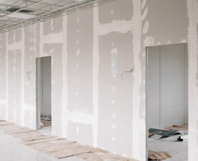 Profesionalūs visi vidaus apdailos darbai - Sienų glaistymas - 1 Sienų glaistymas - Profesionalūs visi vidaus apdailos darbai - 1